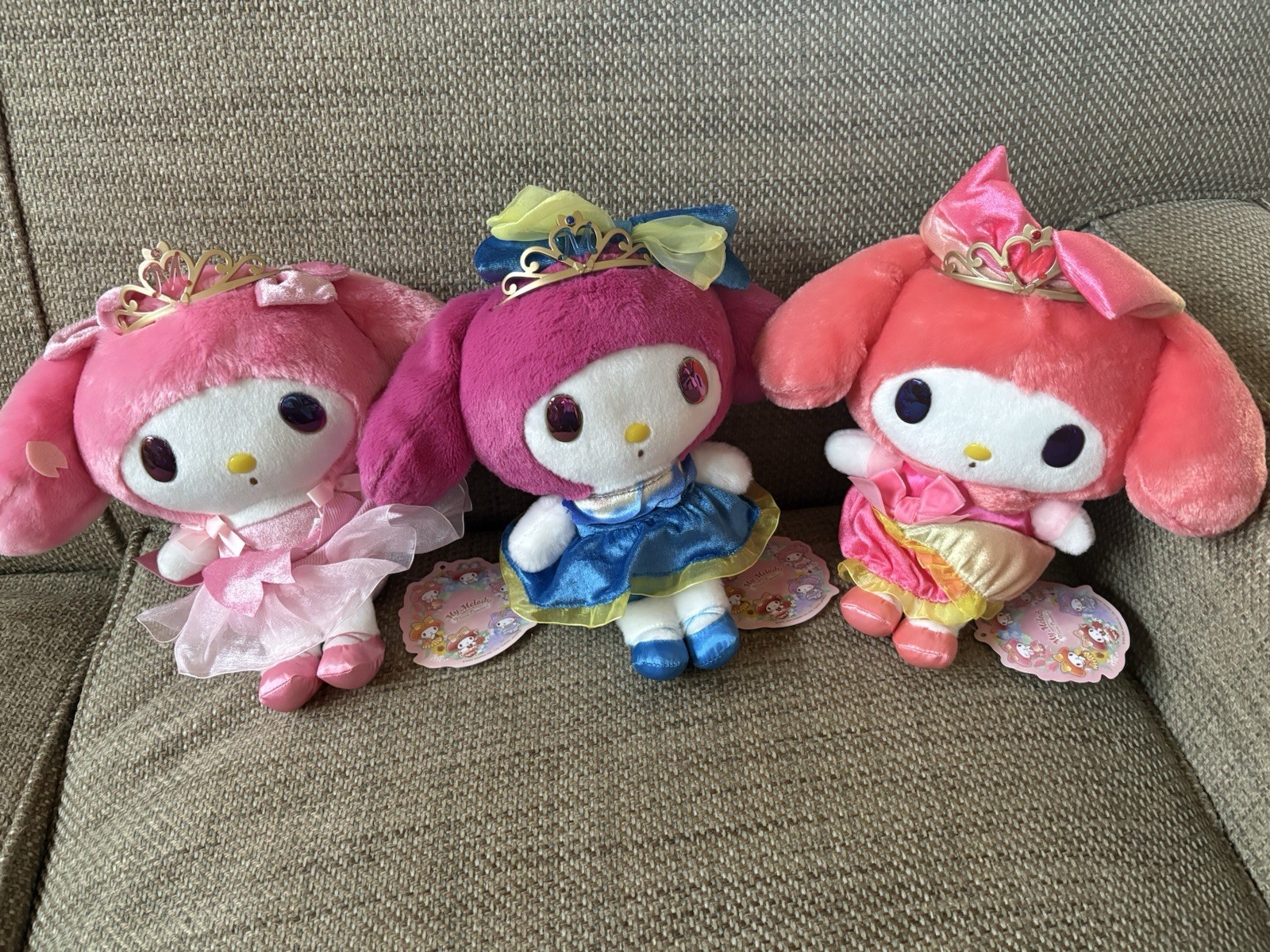 Fury My Melody Flower Princess Plush Lot (New With Tags) Fury My Melody Flower Princess Plush Lot (New With Tags)