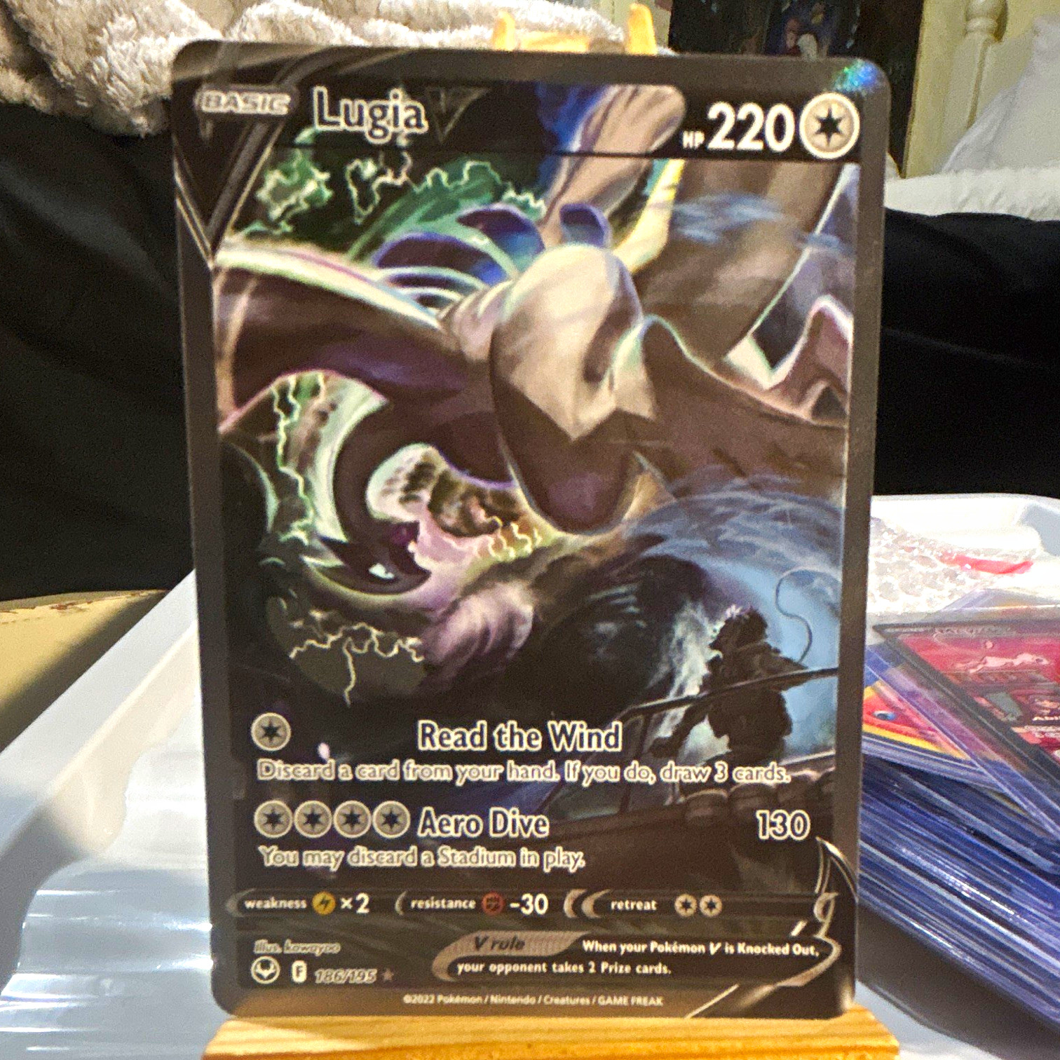 Pokémon TCG Lugia V 186/195 Silver Tempest Ultra Rare Full Art Holo 220HP Pokémon TCG Lugia V 186/195 Silver Tempest Ultra Rare Full Art Holo 220HP