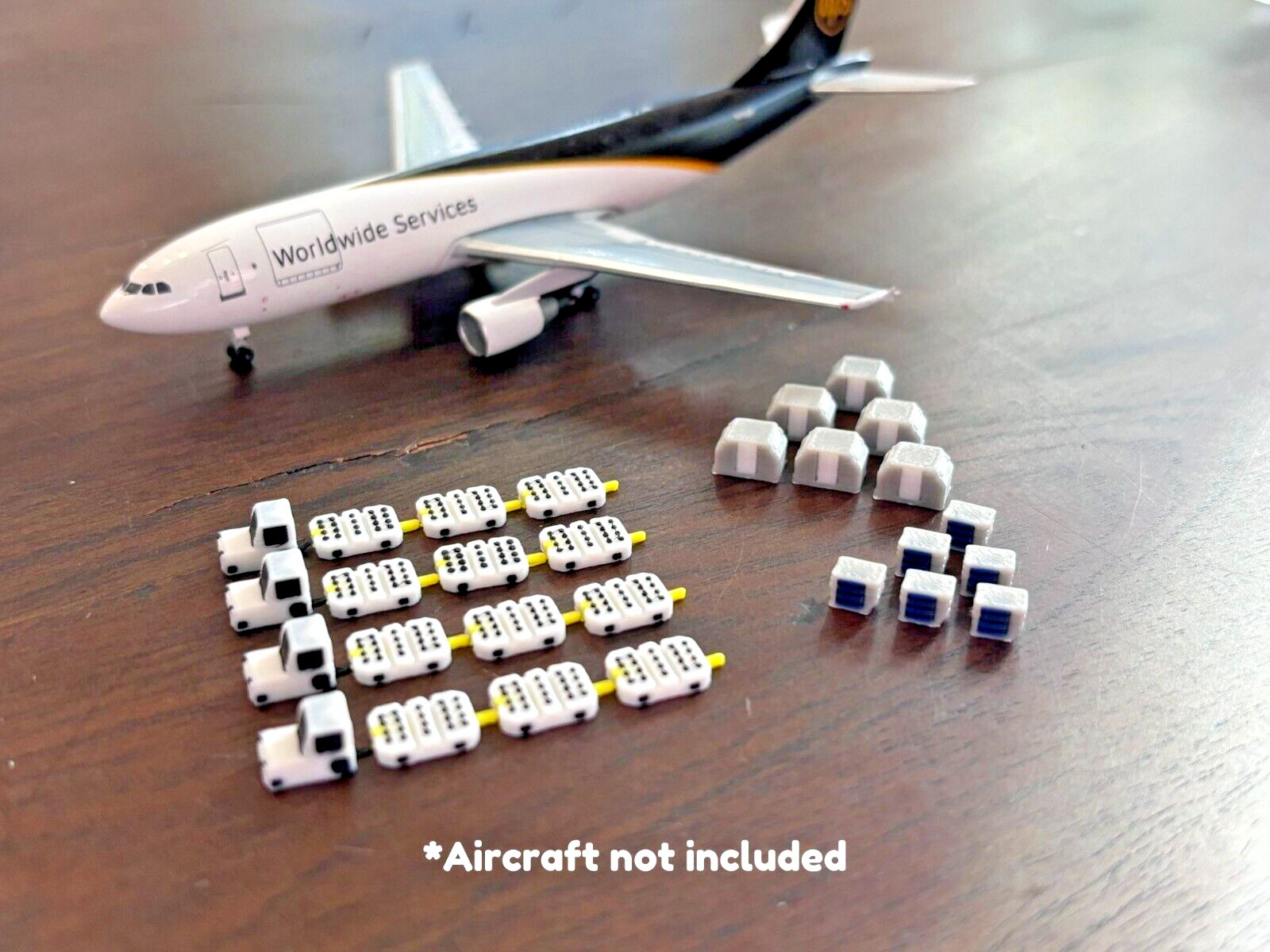 1:400 Model Airport Accessories - 28 Piece Airplane Cargo Container & Dolly Set 1:400 Model Airport Accessories - 28 Piece Airplane Cargo Container & Dolly Set