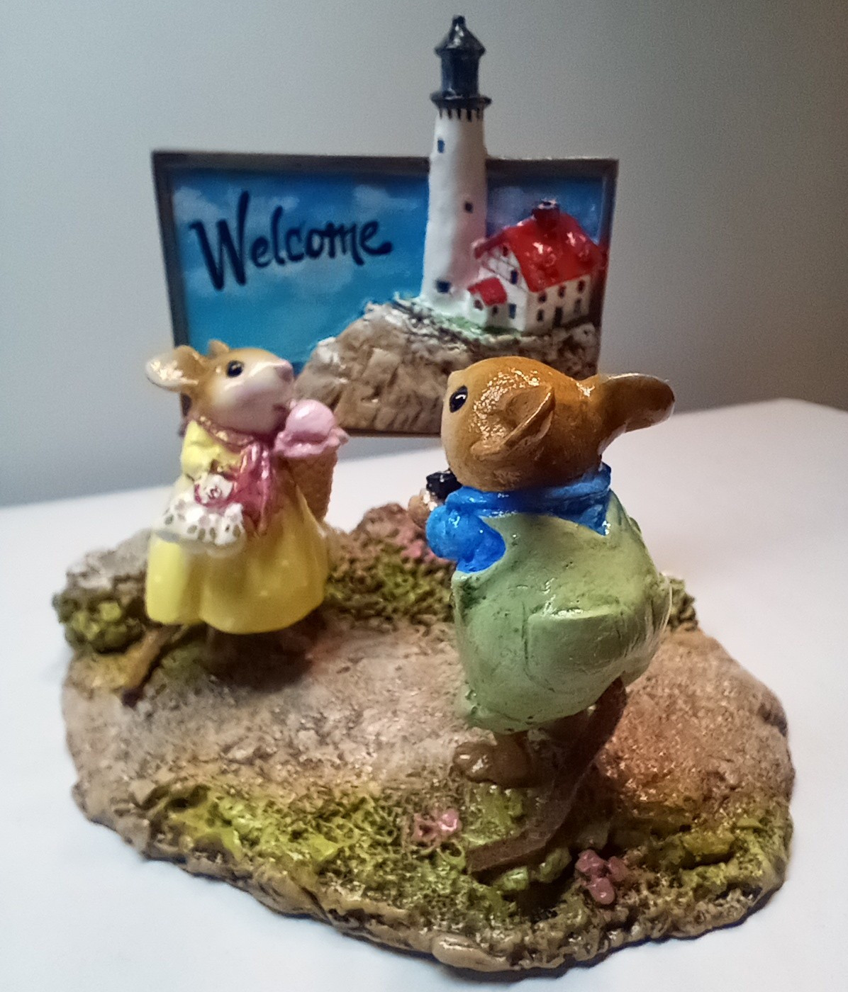 Wee Forest Folk WELCOME TRAVELERS Retired 2019 LIGHTHOUSE SCENE M-397 DETAILED Wee Forest Folk WELCOME TRAVELERS Retired 2019 LIGHTHOUSE SCENE M-397 DETAILED