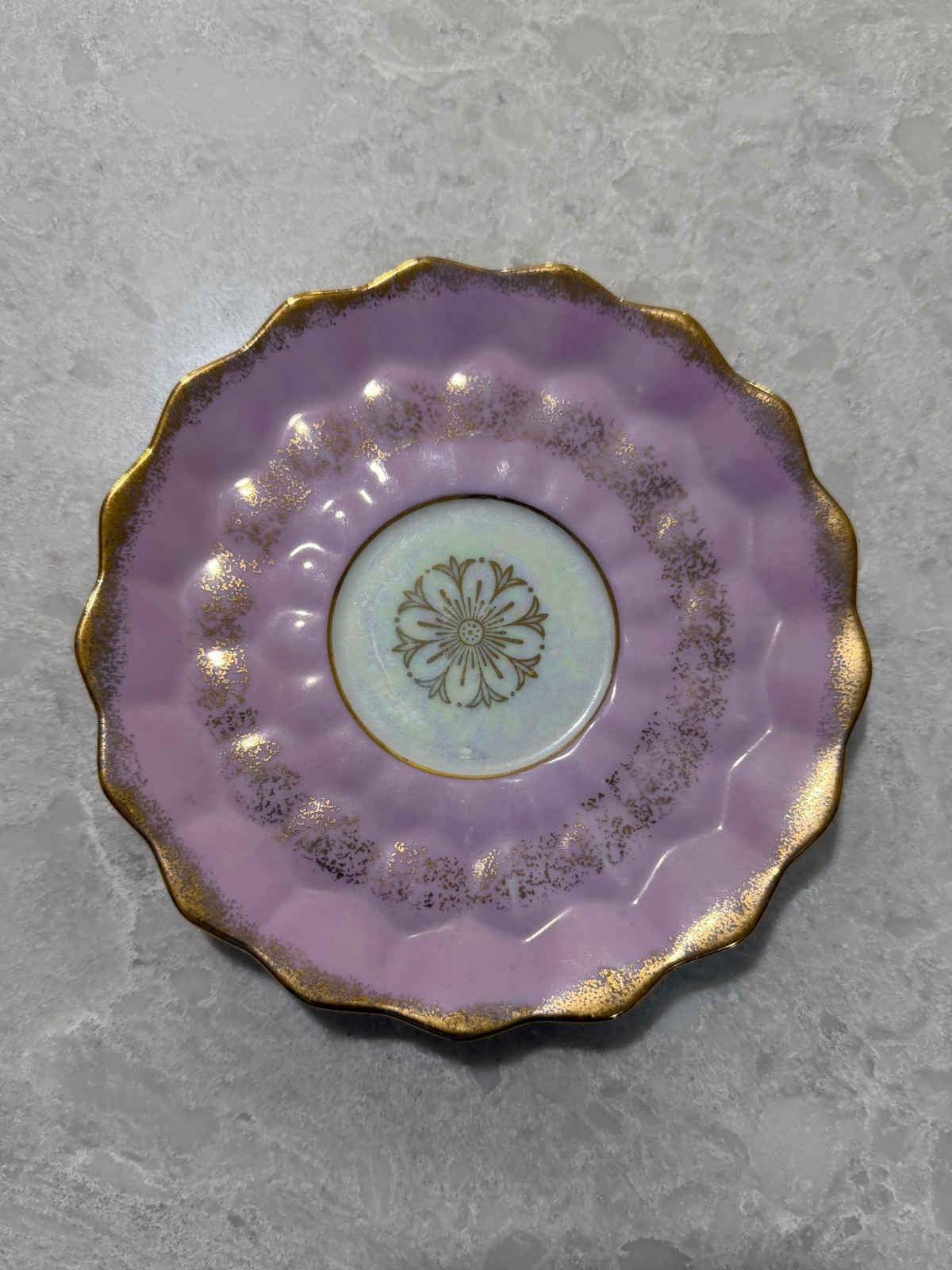 **VINTAGE** Very Fine China Royal Halsey saucer, Pink & Gold - Excellent **VINTAGE** Very Fine China Royal Halsey saucer, Pink & Gold - Excellent