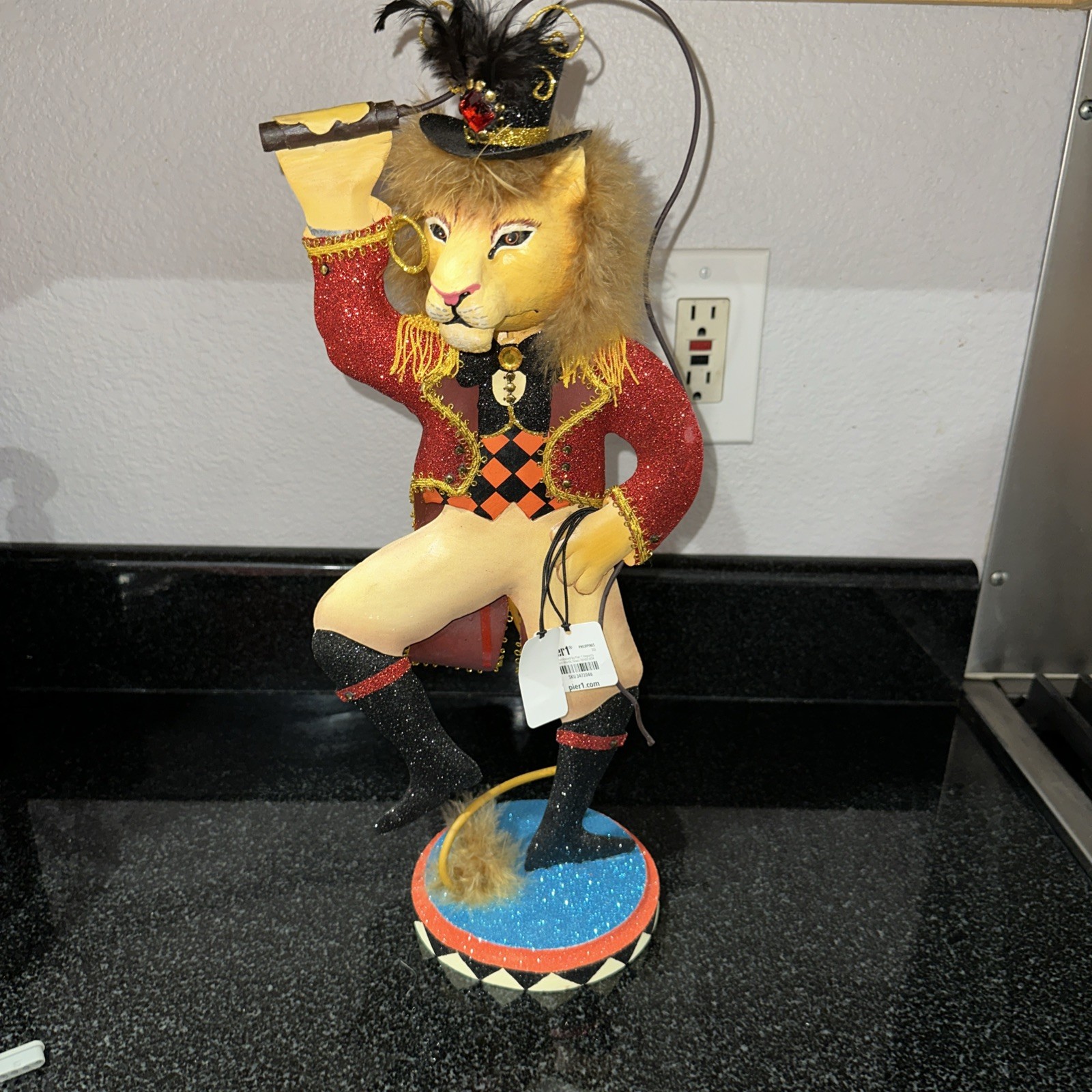 Pier 1 Halloween Enchanted Circus Ringmaster Lion Tamer Metal Sculpture 2018 Pier 1 Halloween Enchanted Circus Ringmaster Lion Tamer Metal Sculpture 2018