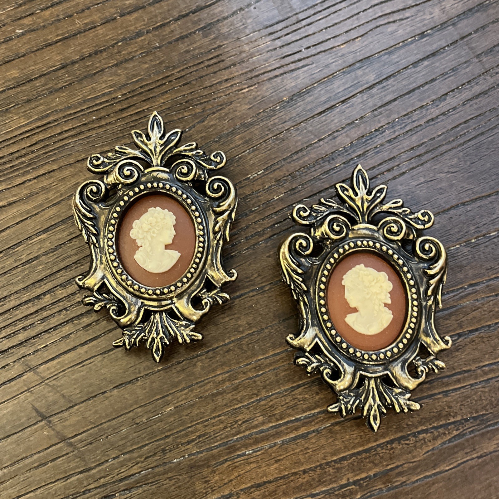 2 Vtg Mini Brass Framed Cameo Lady Ornate 3.5 2 Vtg Mini Brass Framed Cameo Lady Ornate 3.5