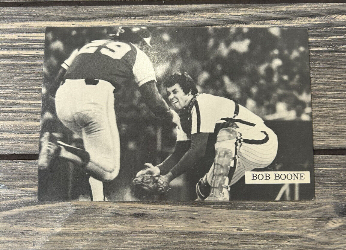 Vintage Bob Boone Phillies Post Card 3.5” x 5.5\