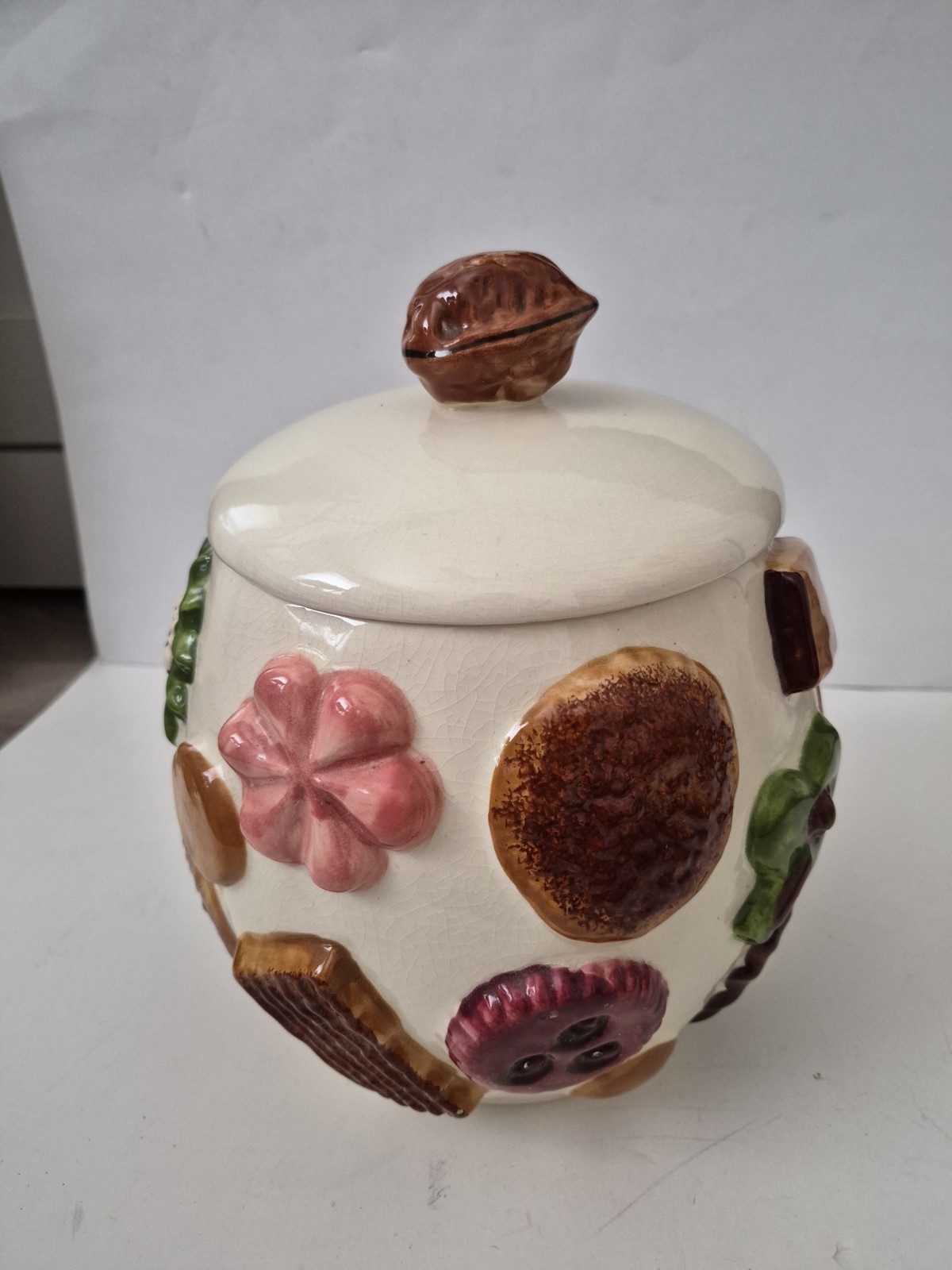 1950s Cookies All Over Cookie Jar Los Angeles Pottery Vtg Walnut Knob NICE 1950s Cookies All Over Cookie Jar Los Angeles Pottery Vtg Walnut Knob NICE