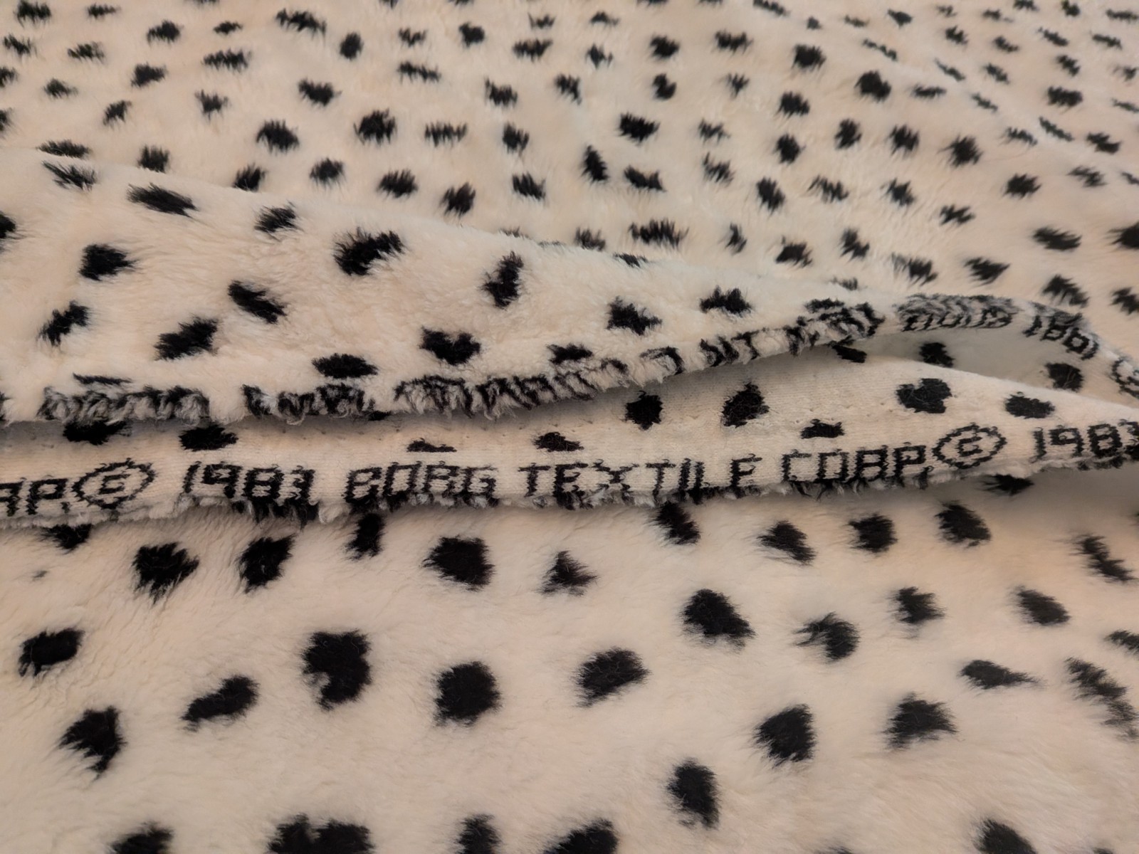 Vintage 1983 Borg heavy Faux Fur Fabric Dalmation Print 63 Vintage 1983 Borg heavy Faux Fur Fabric Dalmation Print 63