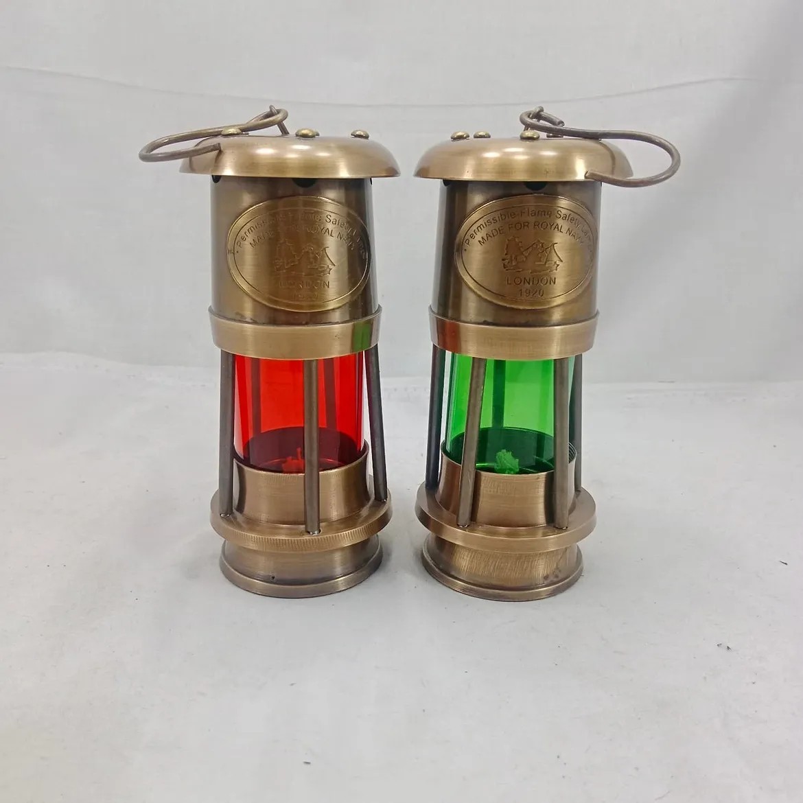 Set of 2 Vintage Brass Miners Safety Lamp Red & Green Lenses Home Table Decor Set of 2 Vintage Brass Miners Safety Lamp Red & Green Lenses Home Table Decor