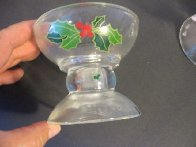 Set of 2 Vintage Christmas Avon Candle Holders 1981 Holly Berry Berries