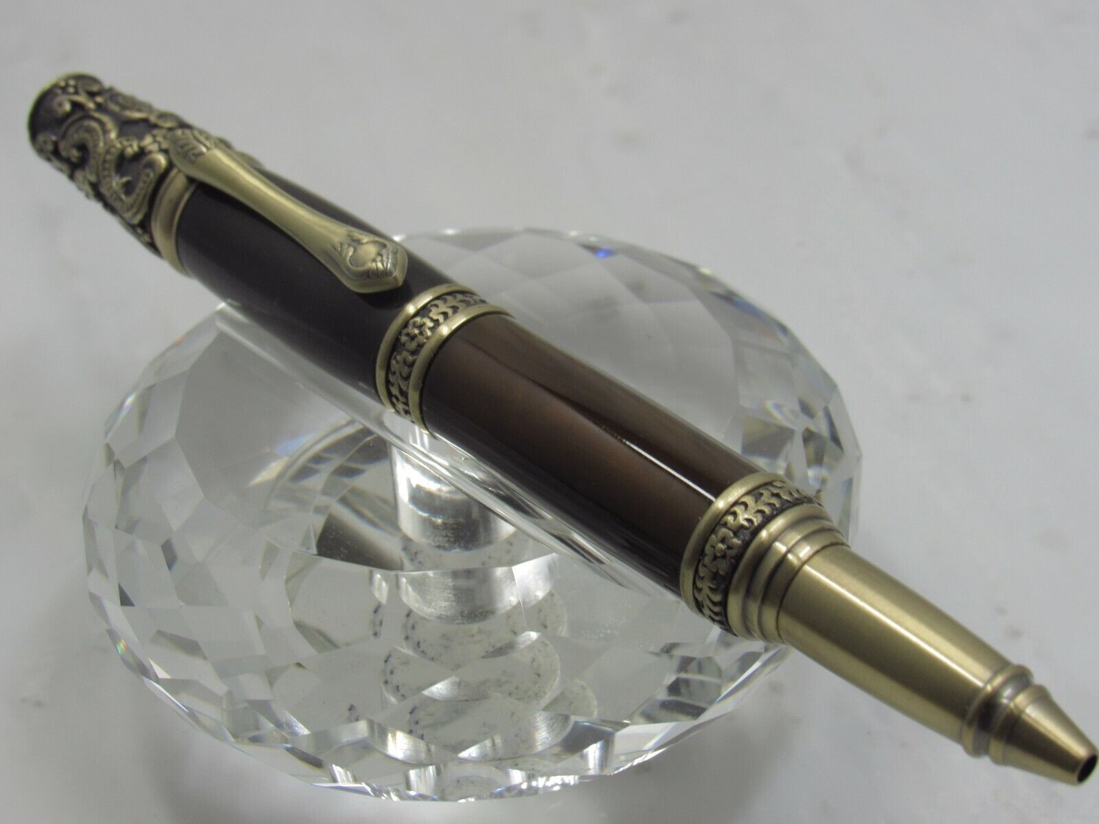 GORGEOUS HIGH QUALITY HANDMADE VICTORIAN COCOBOLO WOOD TWIST BALL POINT PEN