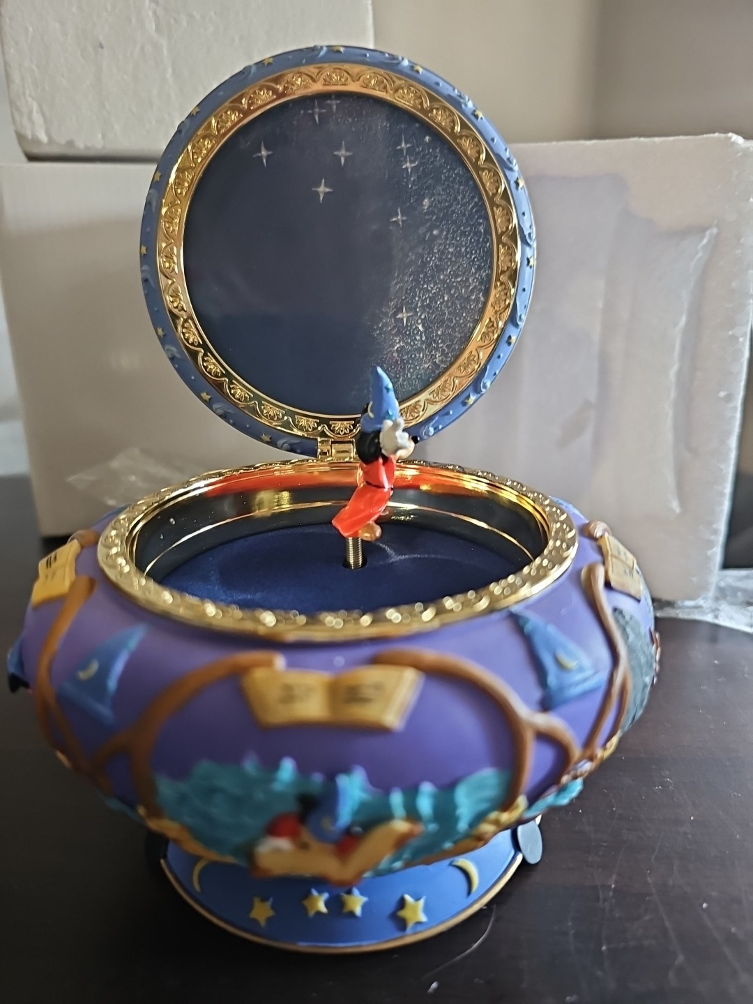 New Rare DISNEY FANTASIA SORCERER APPRENTICE MICKEY MOUSE MUSIC BOX New Rare DISNEY FANTASIA SORCERER APPRENTICE MICKEY MOUSE MUSIC BOX
