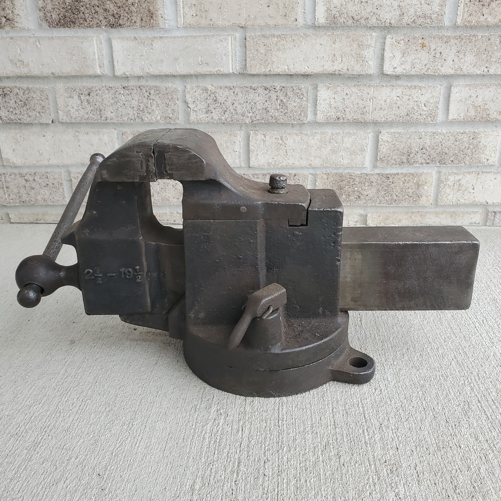 VINTAGE Prentiss Viceco New York No. 19-1/2 