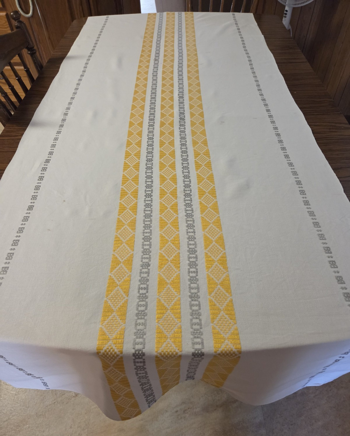 Vintage Embroidered Table Runner, 93 Vintage Embroidered Table Runner, 93