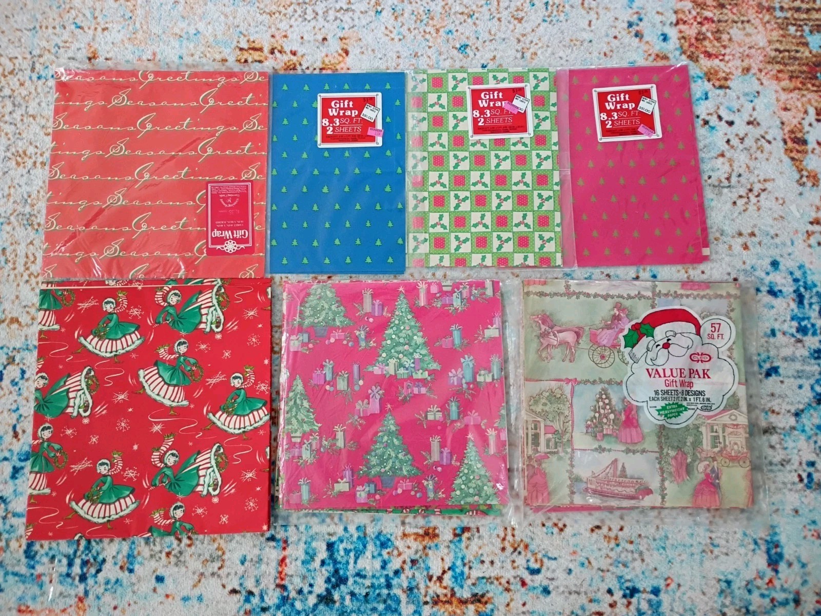 Vintage Christmas Gift Wrap Folded Wrapping Paper 42 Sheets NOS Vintage Christmas Gift Wrap Folded Wrapping Paper 42 Sheets NOS