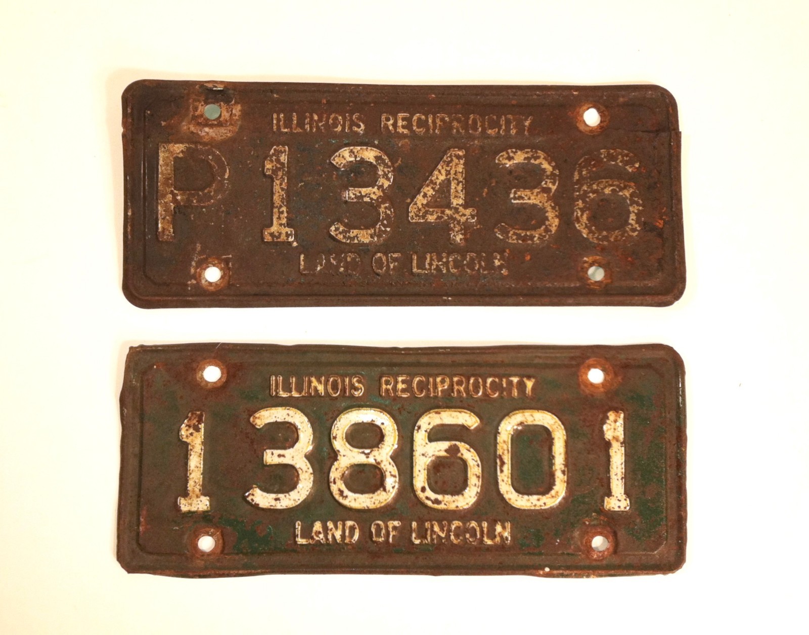 Vintage 1954 Illinois Reciprocity License Plate Tag Set Of Two RARE