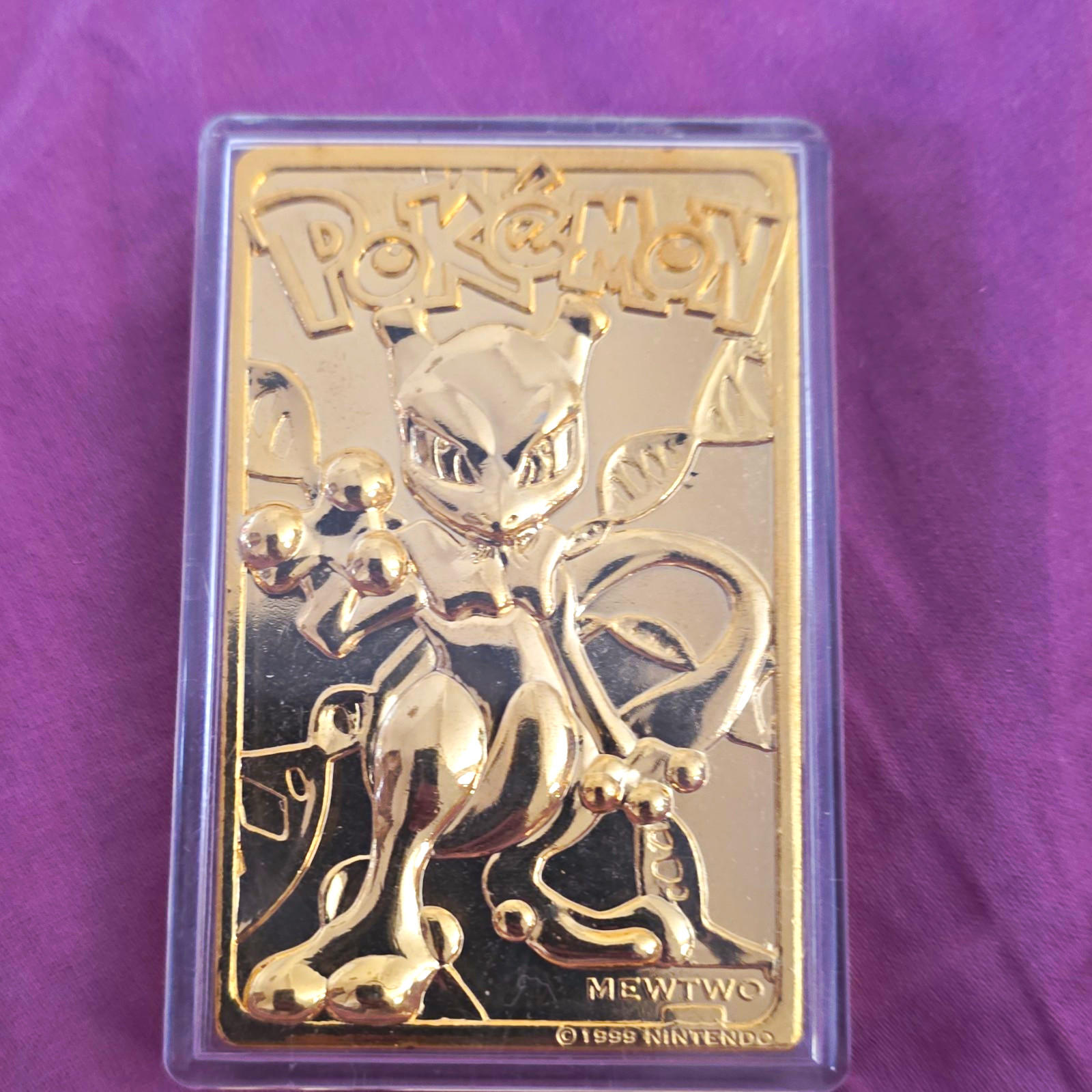 Nintendo Pokémon Mewtwo Gold Tone Metal Collectible Bar 1999 Animation Theme Nintendo Pokémon Mewtwo Gold Tone Metal Collectible Bar 1999 Animation Theme