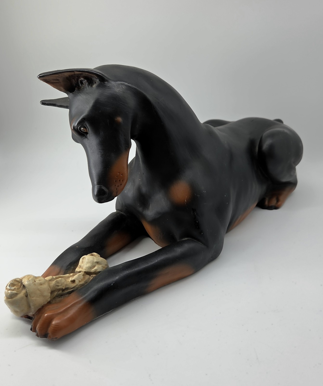 Vintage 1980 Universal Statuary Doberman Pinscher Dog Statue Figure USA Made Vintage 1980 Universal Statuary Doberman Pinscher Dog Statue Figure USA Made