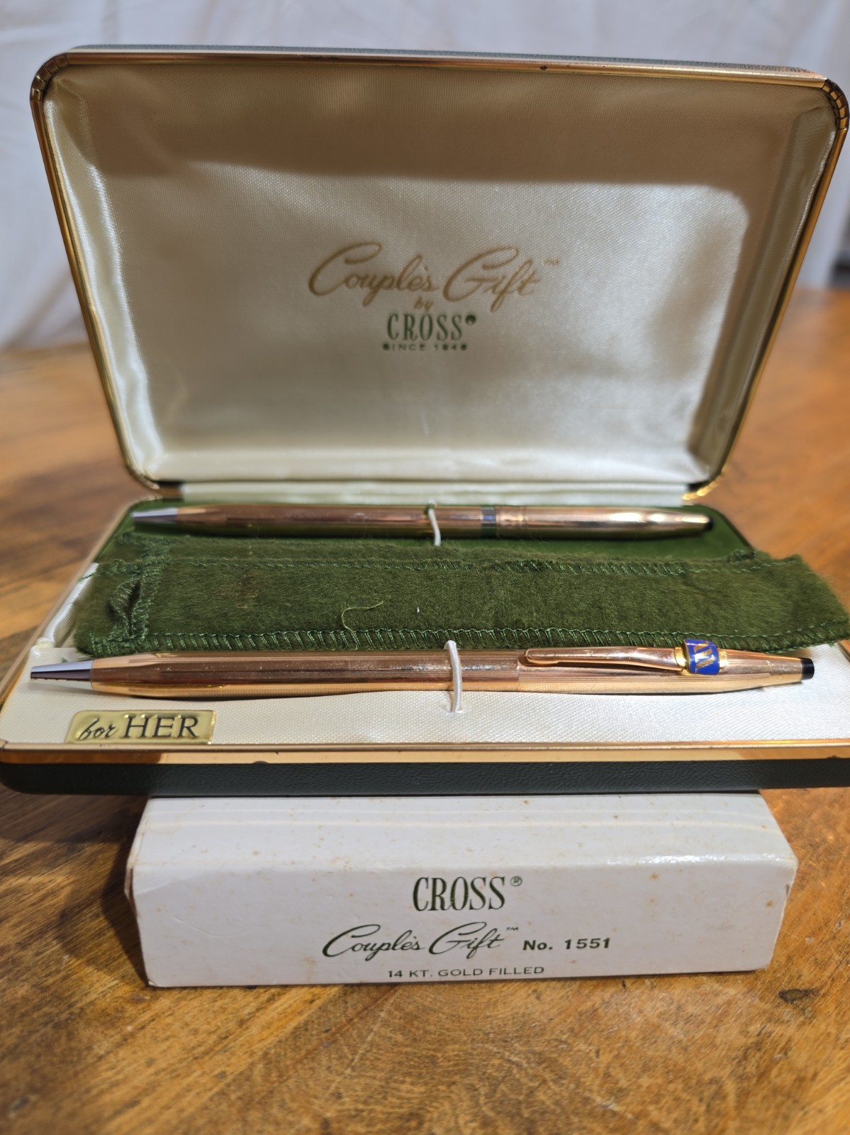 Vintage MAYTAG Cross Couple's Pen Gift Set Gold filled 1/20 14kt w/ Original Box Vintage MAYTAG Cross Couple's Pen Gift Set Gold filled 1/20 14kt w/ Original Box