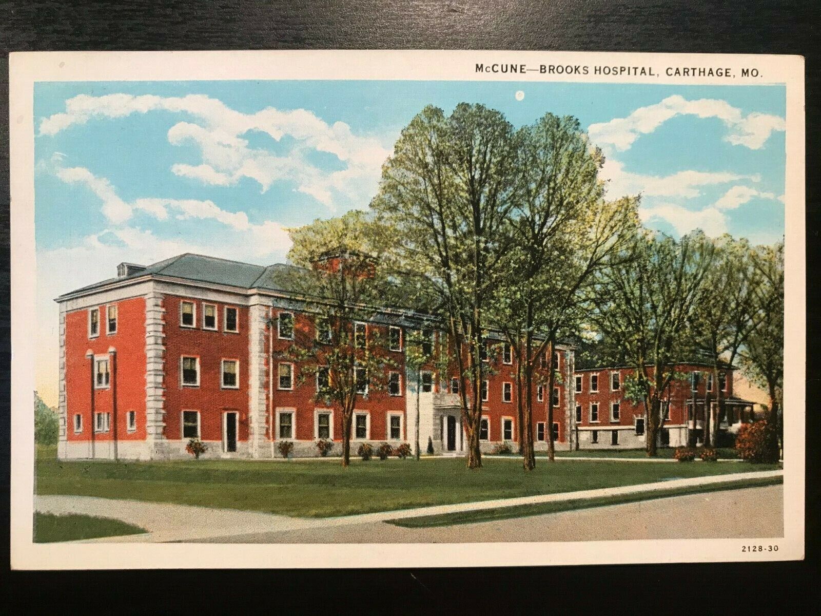 Vintage Postcard 1915-1930 McCune-Brooks Hospital, Carthage, Missouri (MO)
