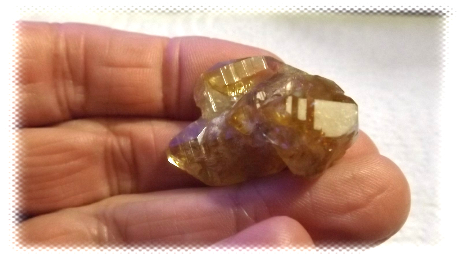 122ct Titanite/Sphene Gemmy Crystal With Beautiful Growth-Mulla Ghani Baba, Pak 122ct Titanite/Sphene Gemmy Crystal With Beautiful Growth-Mulla Ghani Baba, Pak