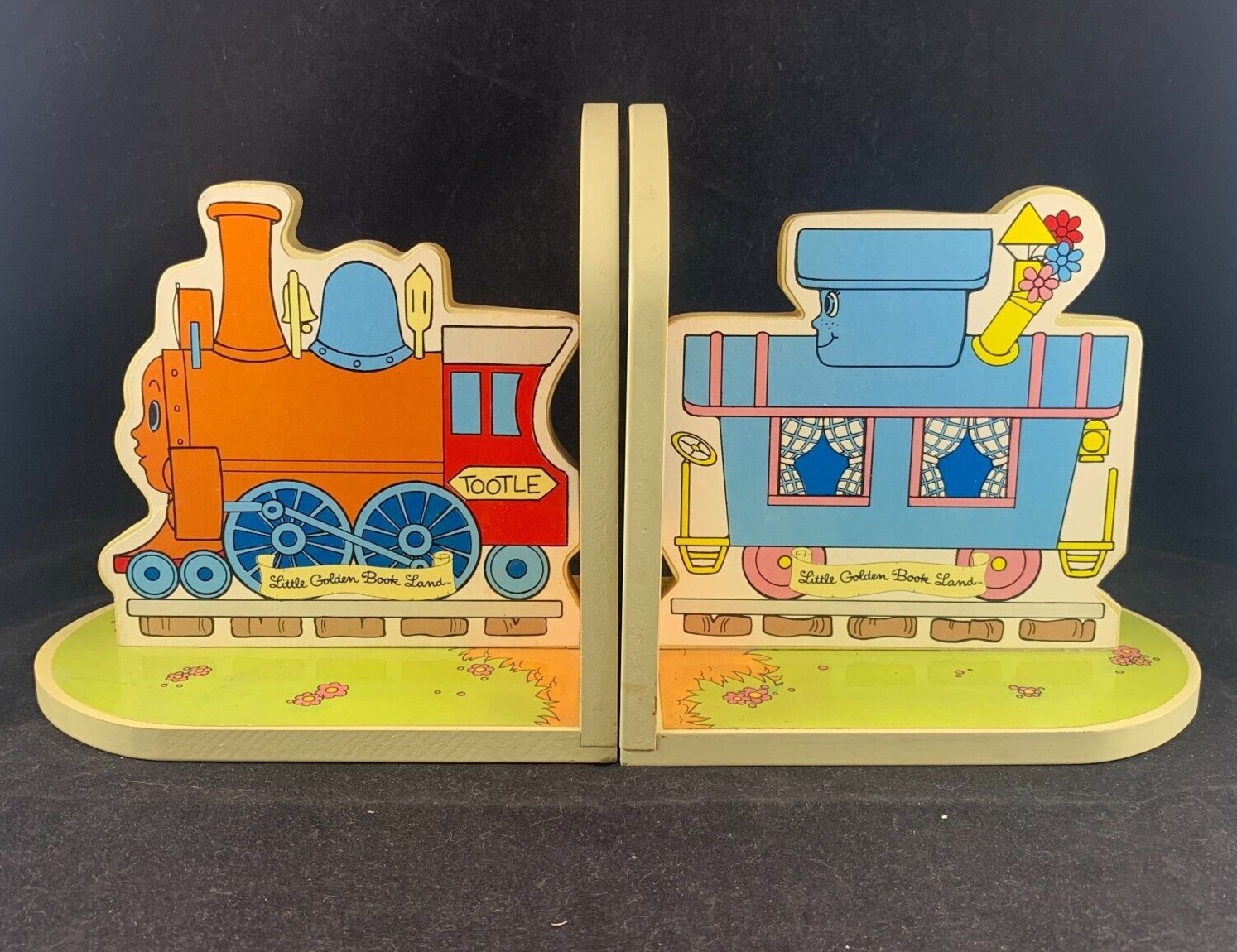 1989 TOOTLE LITTLE GOLDEN BOOK LAND ENESCO TRAIN WOODEN BOOK END SET VHTF VTG 1989 TOOTLE LITTLE GOLDEN BOOK LAND ENESCO TRAIN WOODEN BOOK END SET VHTF VTG