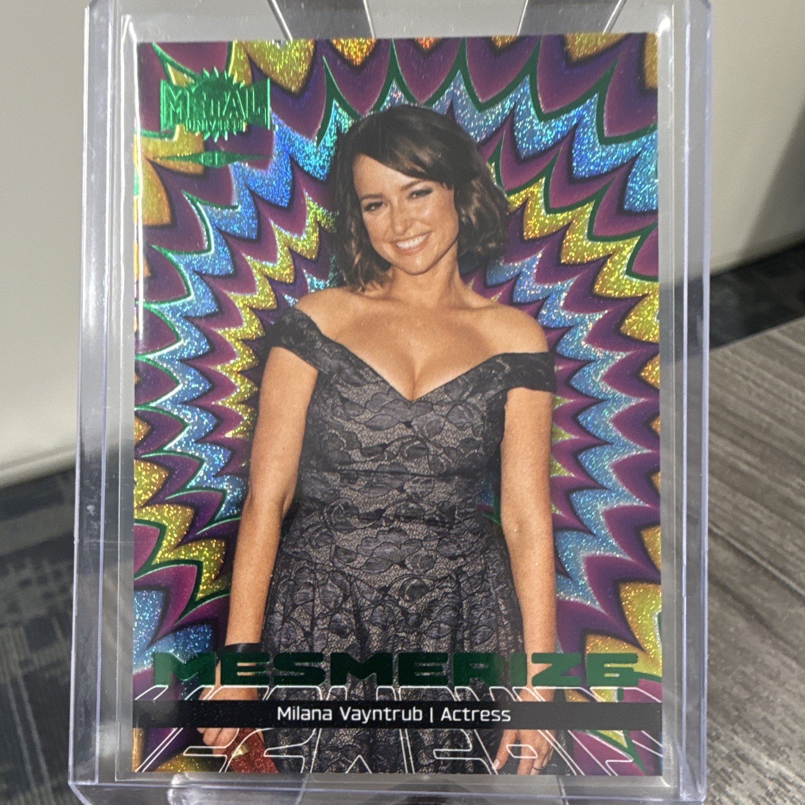 SkyBox 2026 Metal Universe SE Milana Vayntrub Mesmerize Green M-15 39/99 SkyBox 2026 Metal Universe SE Milana Vayntrub Mesmerize Green M-15 39/99