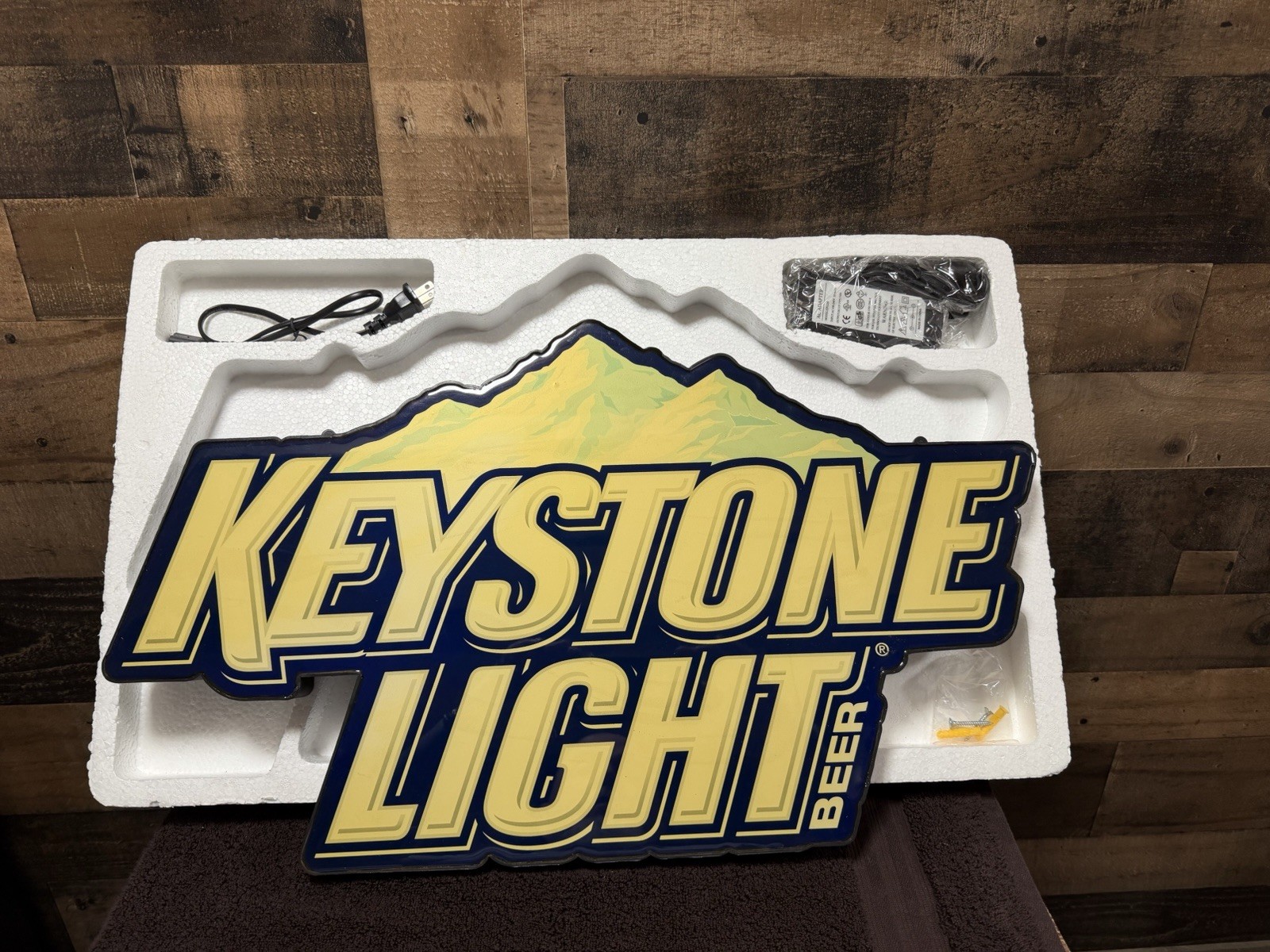 Keystone Light LED Beer Sign 24” Lighted Bar Display NEW Unused Coors