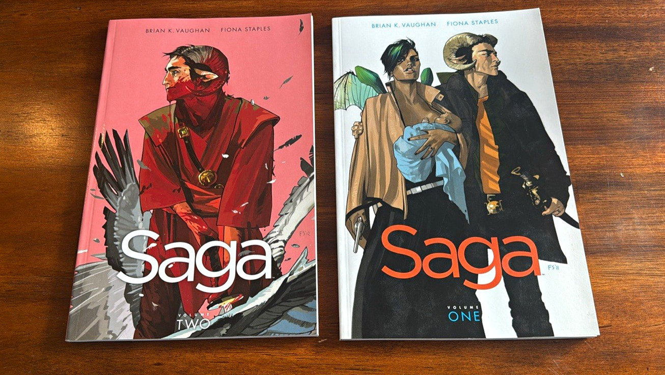 Saga Vol. 1-2 Brian K. Vaughan Fiona Staples Color (2 Volumes) Saga Vol. 1-2 Brian K. Vaughan Fiona Staples Color (2 Volumes)