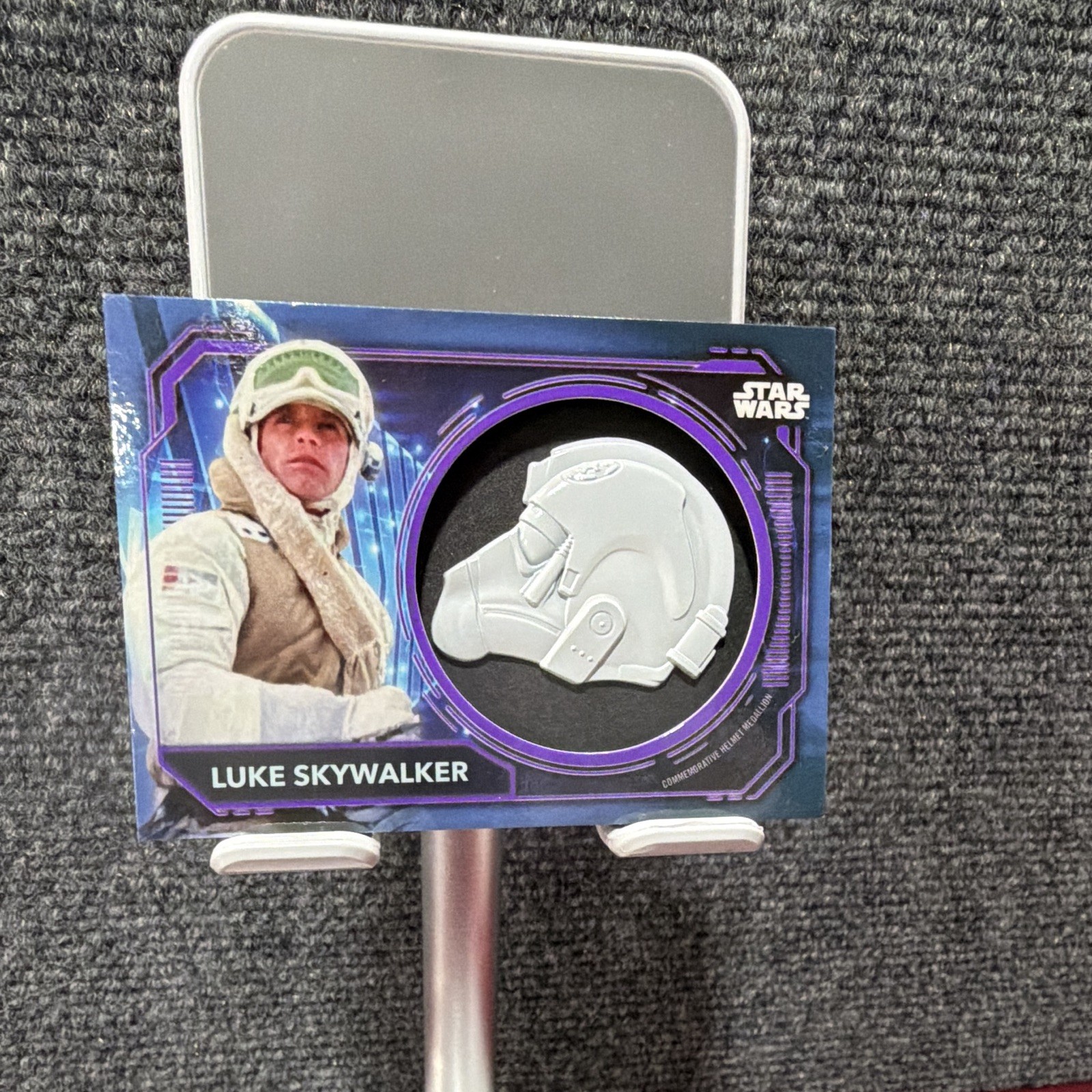 2024 Topps Star Wars Mandalorian Luke Skywalker Helmet Medallion Relic HM-LAT 2024 Topps Star Wars Mandalorian Luke Skywalker Helmet Medallion Relic HM-LAT