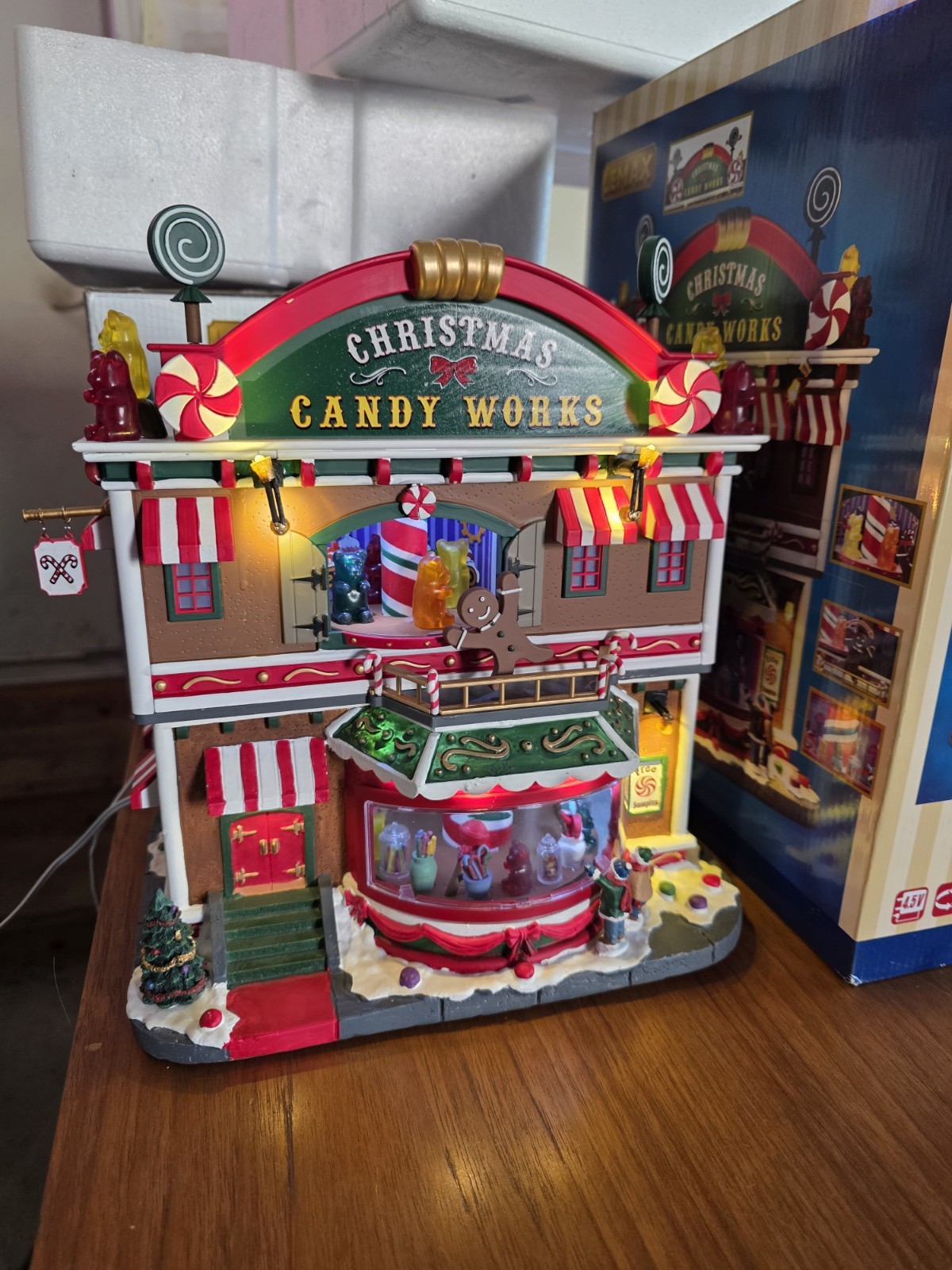 2016 Lemax CHRISTMAS CANDY WORKS Lighted Signature Christmas #65164 With Box 2016 Lemax CHRISTMAS CANDY WORKS Lighted Signature Christmas #65164 With Box