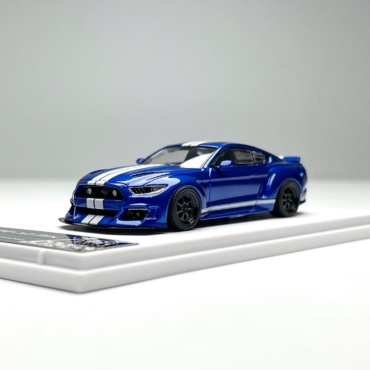 1:64 Mustang S550 Clinched Widebody Blue Diecast Alloy Model Car New