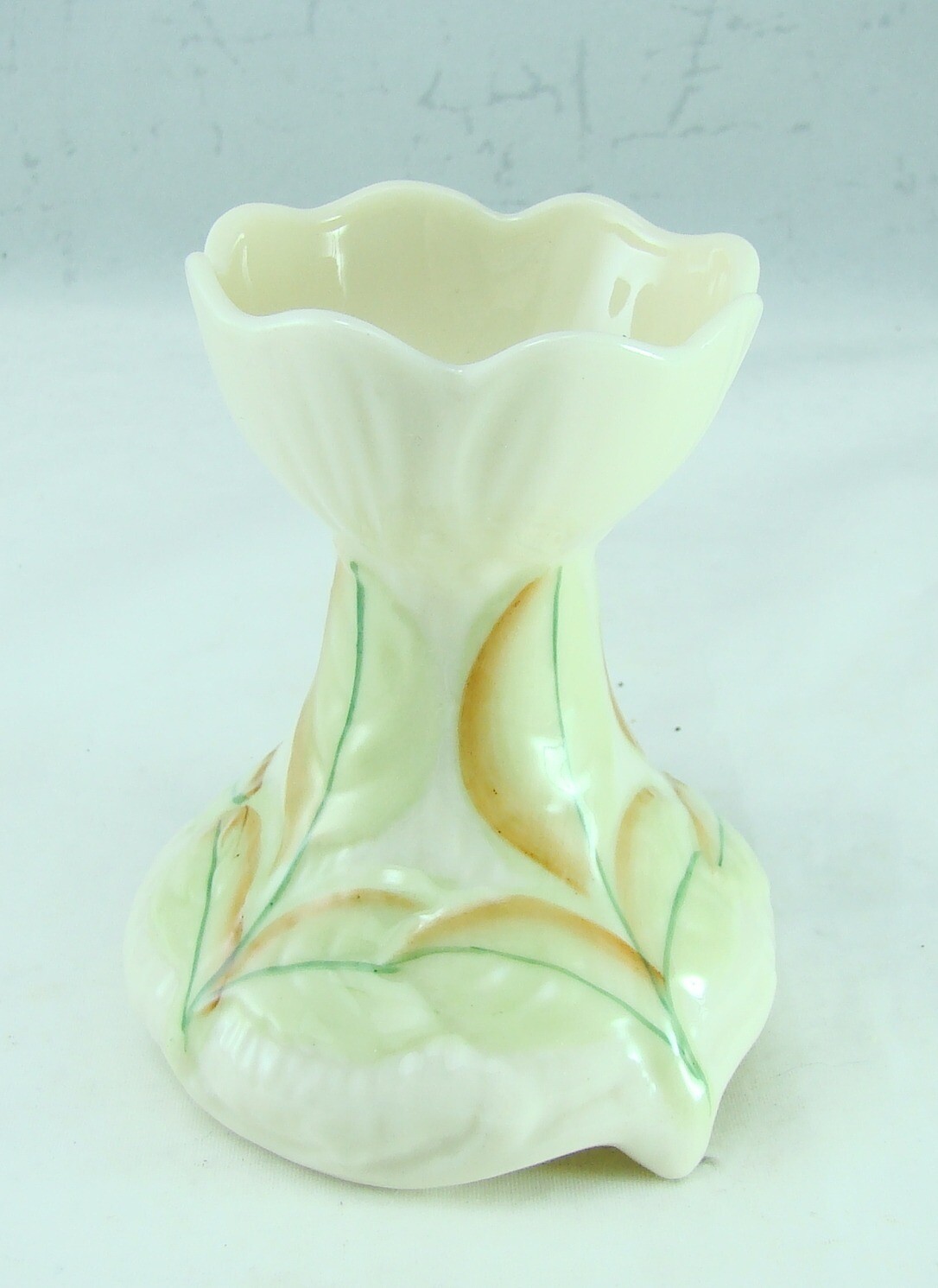Belleek Ireland 7th Gold Mark ELM VASE (S) EXCELLENT Belleek Ireland 7th Gold Mark ELM VASE (S) EXCELLENT