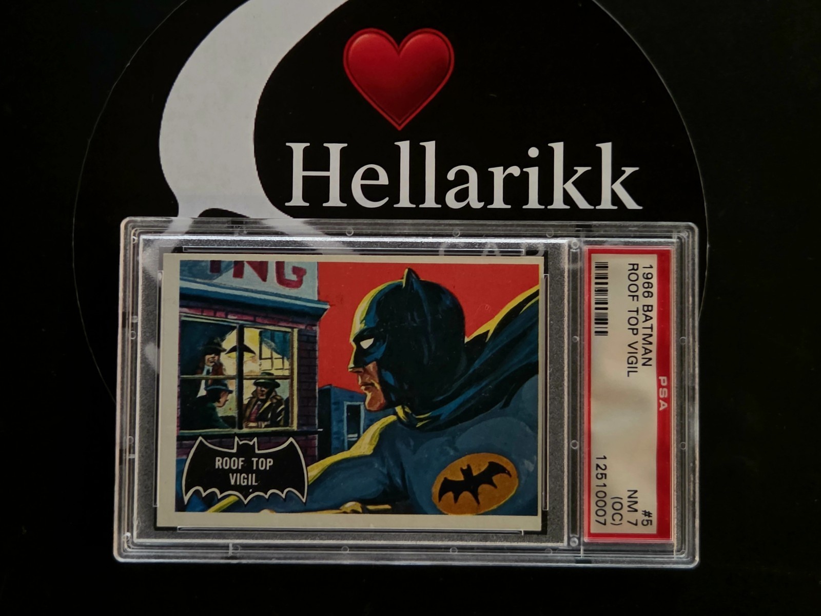 1966 Topps Batman Black Bat Roof Top Vigil #5 PSA 7 Rookie Card USA NM