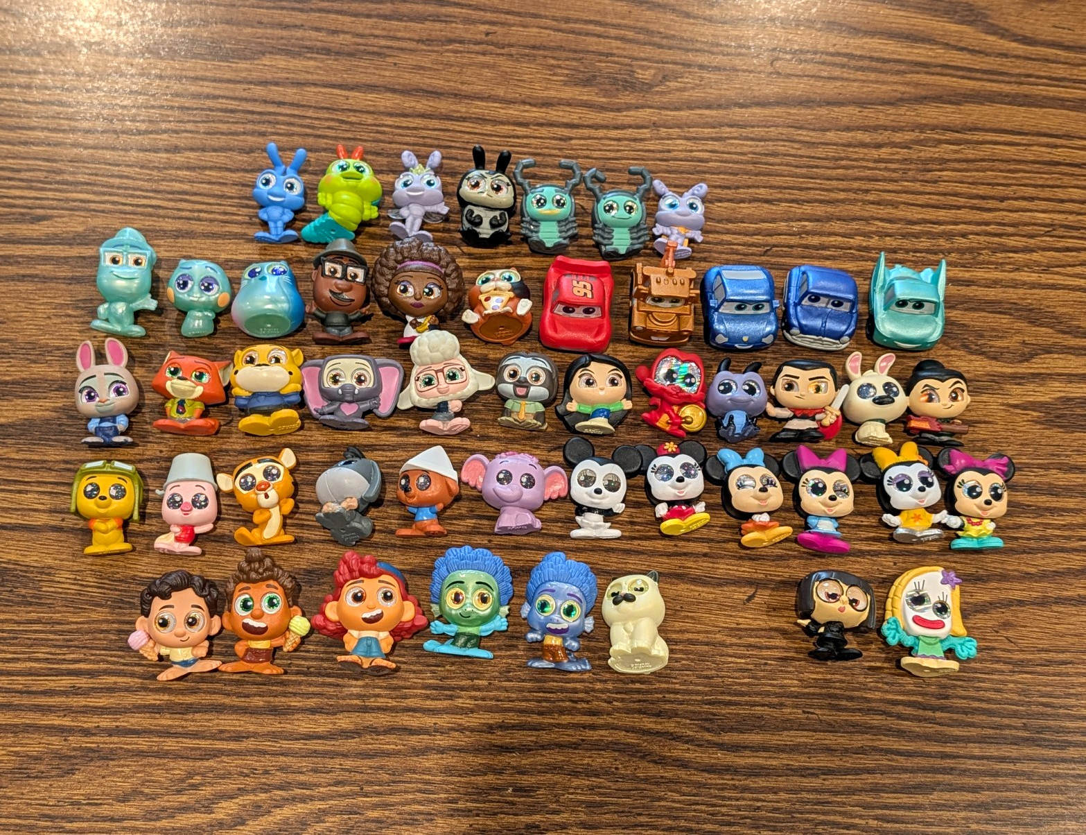 Disney Doorables Series 9 Complete Full Set Includes Limited Editions Edna Karen Disney Doorables Series 9 Complete Full Set Includes Limited Editions Edna Karen
