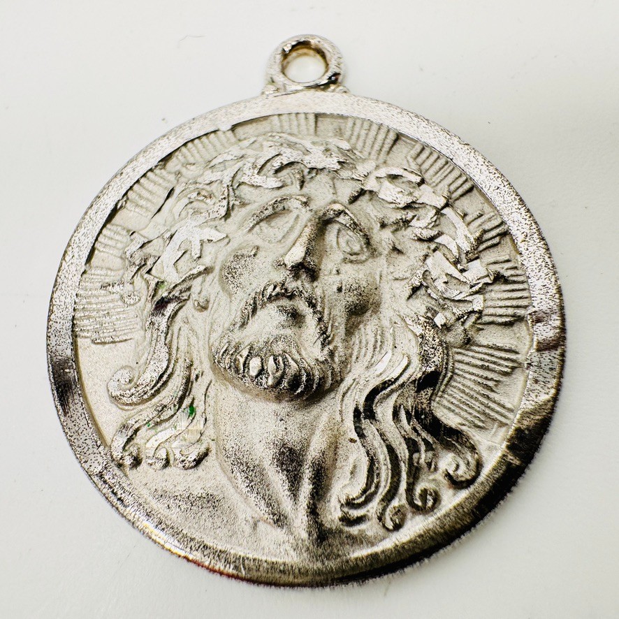 Vintage Theda Sterling Silver Jesus Christ Crown of Thorns Religious Medal 10.23