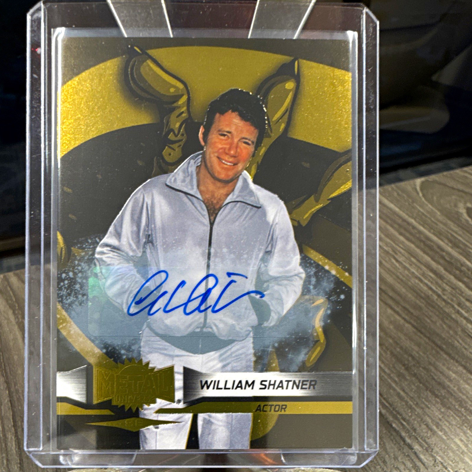 SkyBox 2026 Metal Universe SE William Shatner Gold Auto #60 18/25 SkyBox 2026 Metal Universe SE William Shatner Gold Auto #60 18/25