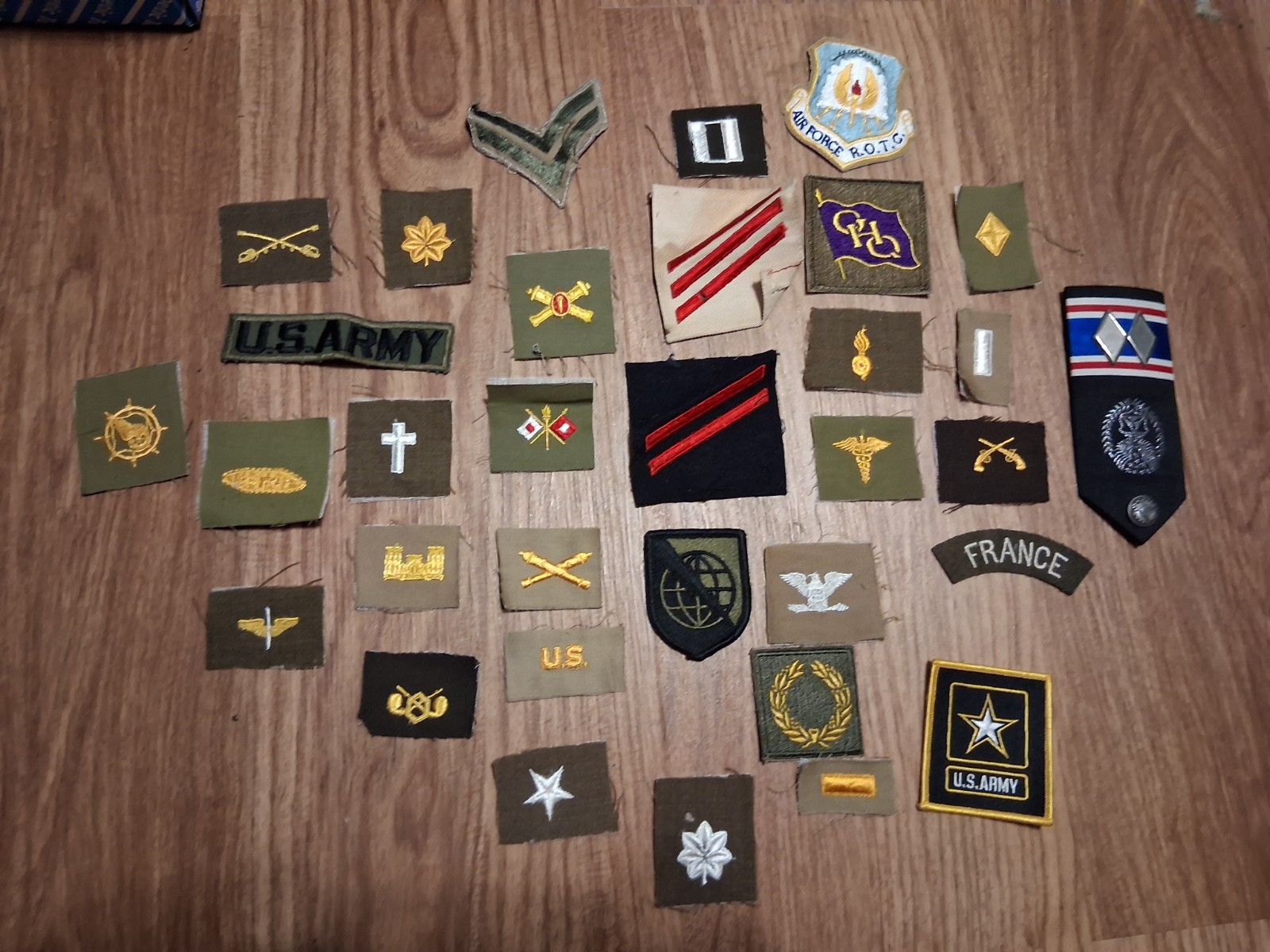 vintage ww2 ww11 world war two patches and others vintage ww2 ww11 world war two patches and others