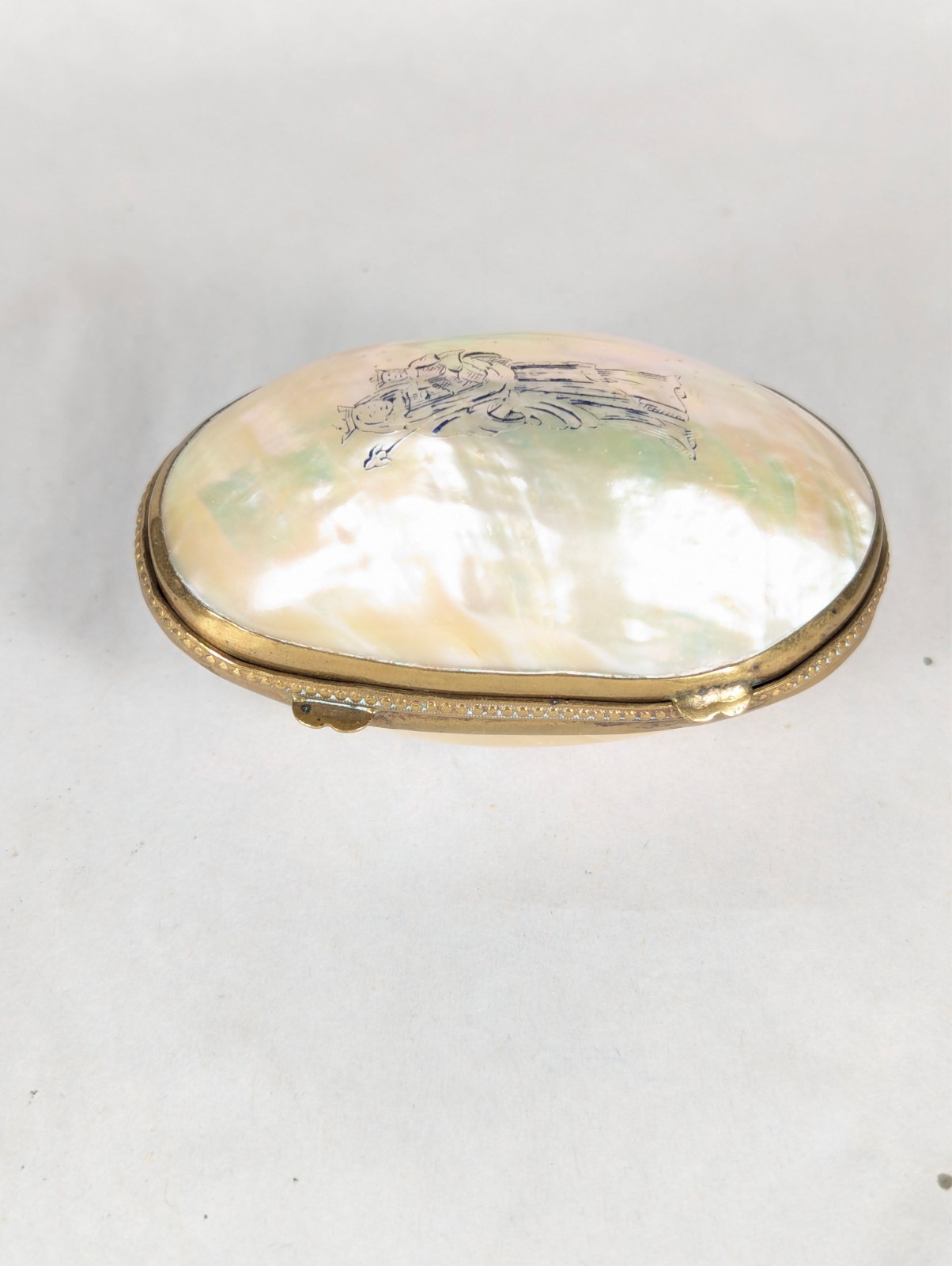 Antique 19thC French Mother of Pearl Abalone Shell Box Notre Dame Souvenir Antique 19thC French Mother of Pearl Abalone Shell Box Notre Dame Souvenir
