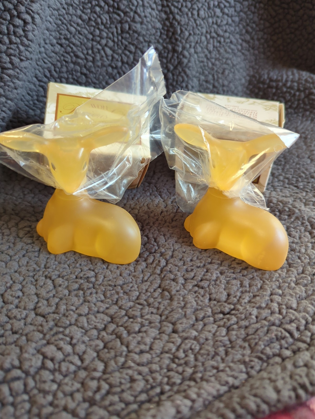 2 Vintage AVON PRECIOUS DOE Deer Sweet Honesty Glass Perfume Bottle 2 5/8 2 Vintage AVON PRECIOUS DOE Deer Sweet Honesty Glass Perfume Bottle 2 5/8