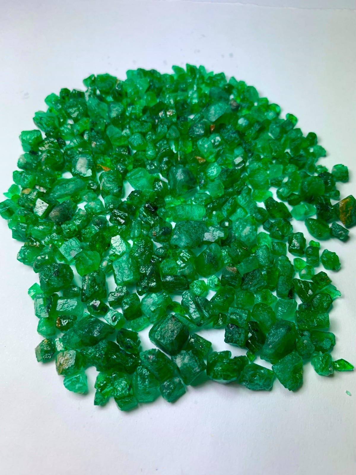 338 Carats Good Quality Natural Emerald Rough Lot from Swat mine ,Pakistan 338 Carats Good Quality Natural Emerald Rough Lot from Swat mine ,Pakistan