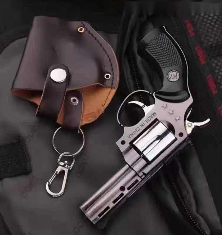 Revolver Refillable Torch Flame Inflatable Pistol Cigarette Gun Lighter W/Pouch Revolver Refillable Torch Flame Inflatable Pistol Cigarette Gun Lighter W/Pouch