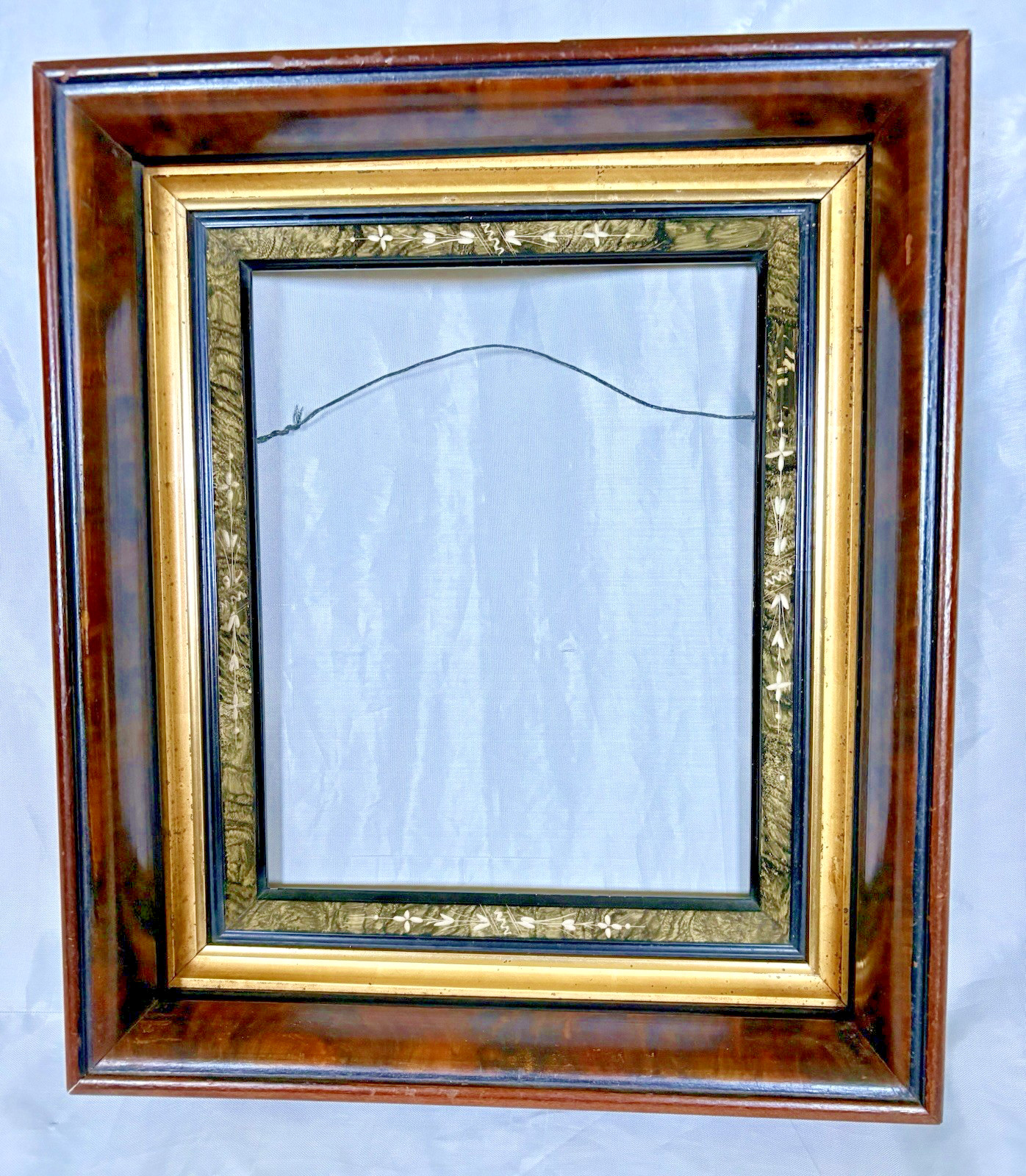 Atq Victorian Deep Well Picture Frame mahogany Gilded Etched Pic Sz 12”X 14”
