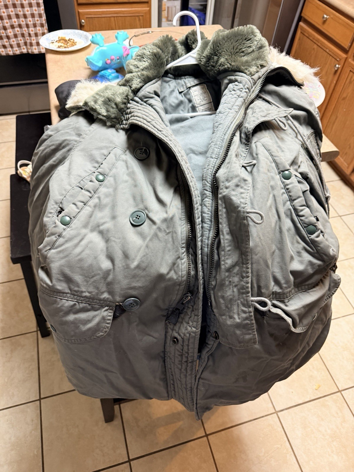 Vintage 1994 US Military Issue N-3B Extreme Cold Weather Parka - S Plus Extras Vintage 1994 US Military Issue N-3B Extreme Cold Weather Parka - S Plus Extras