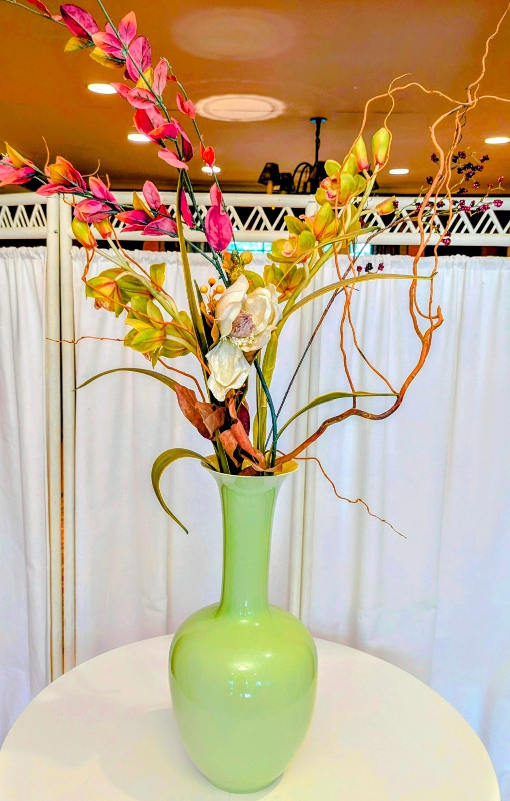 Vintage Middle Kingdom Large MK Bo Jia Porcelain Apple Green Vase 19 Vintage Middle Kingdom Large MK Bo Jia Porcelain Apple Green Vase 19