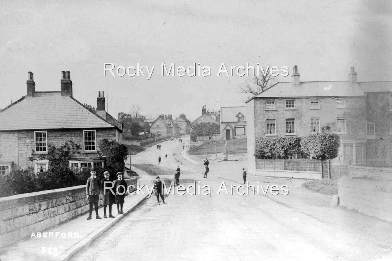 Yza-63 Street View, Aberford, Yorkshire. Photo