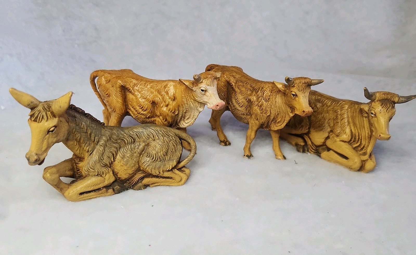 Fontanini Dipose Italy 3 Cows & Donkey 5\ Fontanini Dipose Italy 3 Cows & Donkey 5\