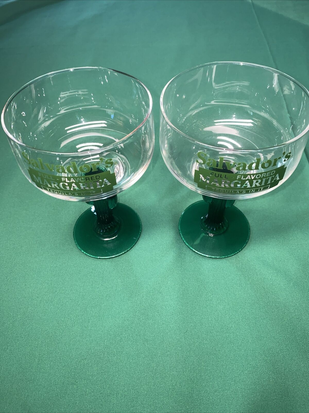 Vintage Salvador’s 11oz MARGARITA GLASS Clear Green CACTUS STEM 6\