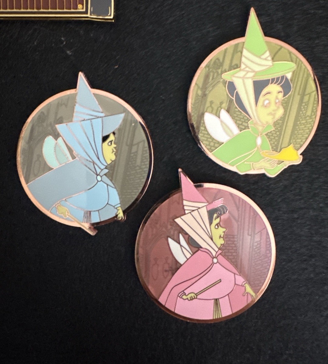 Sleep beauty Fairies Fantasy pin set Flora Fauna Merryweather LE Retired Artist