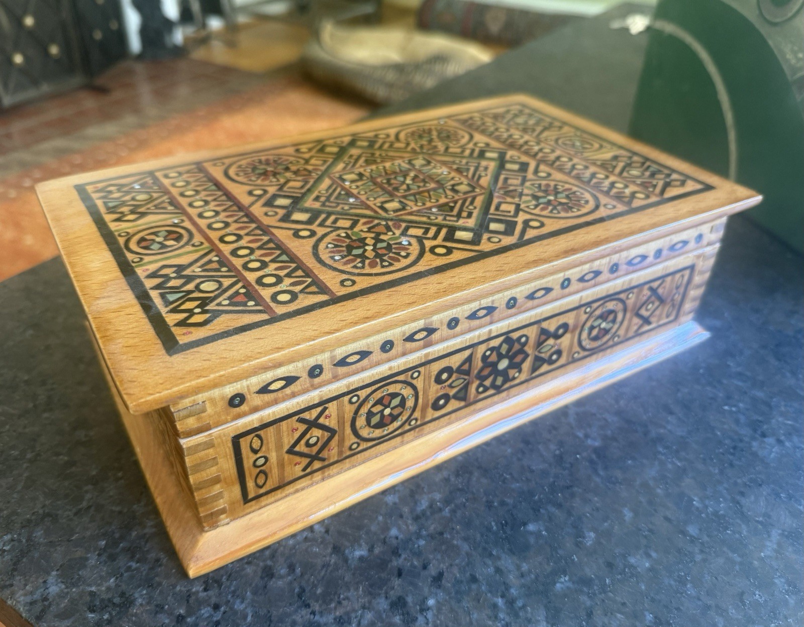 Vintage Handcrafted Geometric Marquetry Inlaid Wood Keepsake Box 11 Vintage Handcrafted Geometric Marquetry Inlaid Wood Keepsake Box 11