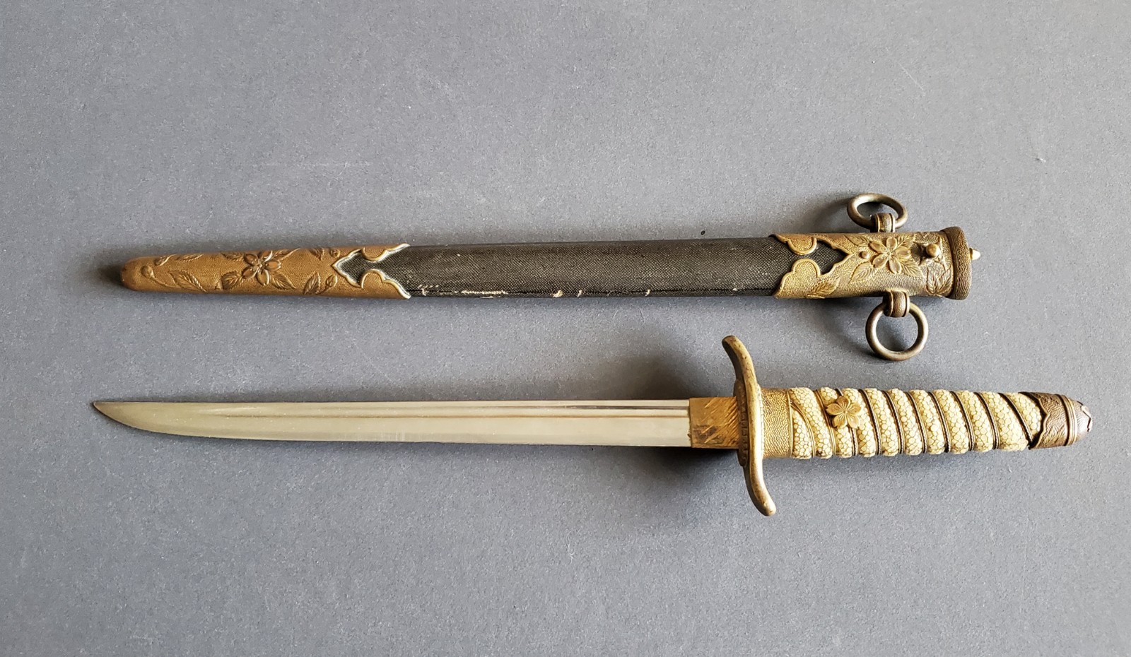 Original WWII Imperial Japanese Naval Officer's M-1883 Dirk Dagger 16.5 Original WWII Imperial Japanese Naval Officer's M-1883 Dirk Dagger 16.5