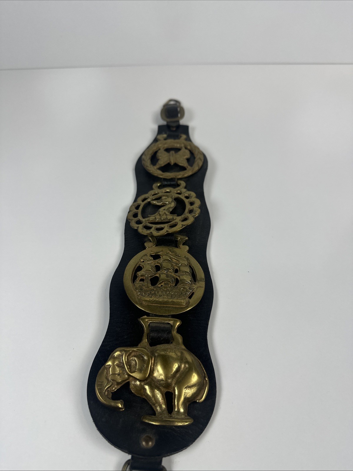 Vintage Horse Brass Leather Strap Antique From England 4 Brasses 17\ Vintage Horse Brass Leather Strap Antique From England 4 Brasses 17\